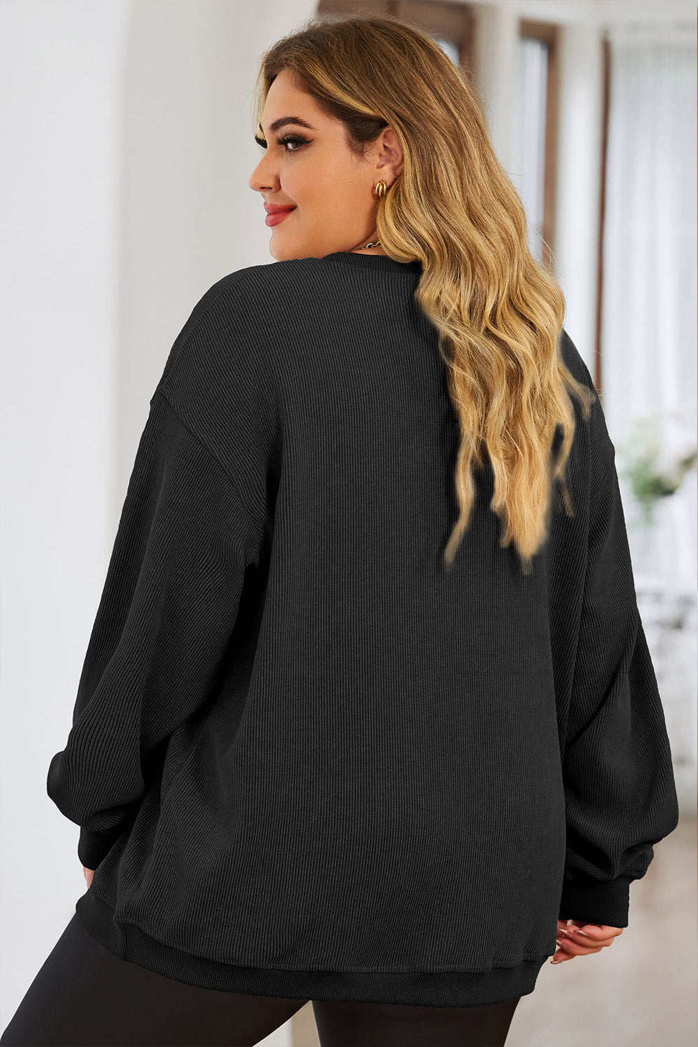 Cozy Luxe Plus Size Round Neck Sweatshirt - SleekrMe