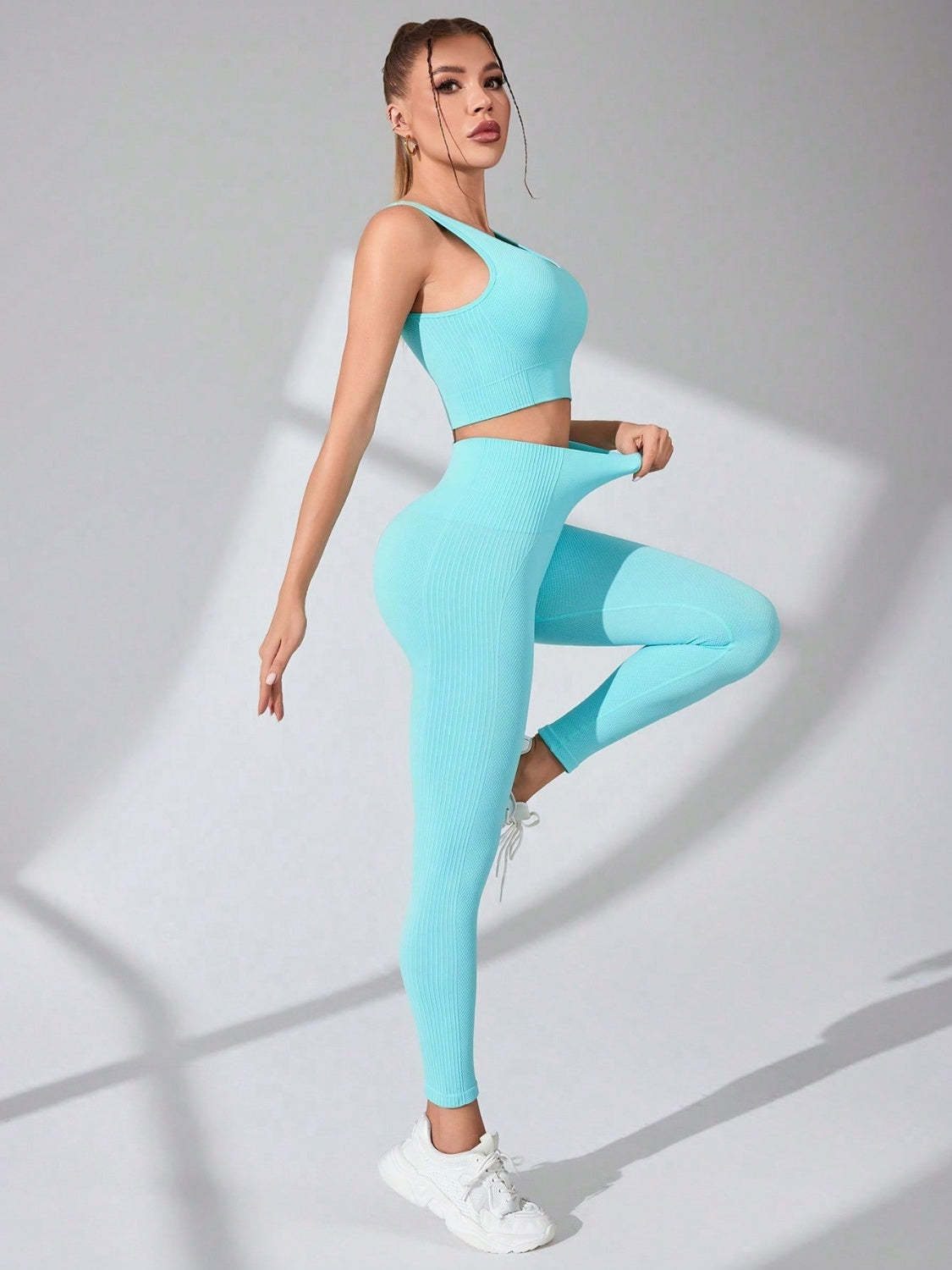 Activewear Two-Piece Workout Set with Scoop Neck Top